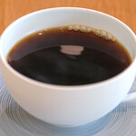 メゾン ケイ - ランチコース 16488円 のコーヒー