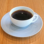 メゾン ケイ - ランチコース 16488円 のコーヒー