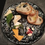 イタリアン食べ放題 CHEESE MEAT GARDEN 梅田店 - 