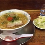 龍上海 - ラー博は俺の社員食堂。  ミニからみそラーメン＋ねぎ♡  最初は魚介系の穏やかな味わい。しかし、からみそがスープに溶けてくると一変、パワフルな味わい。これがいい 