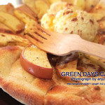 GREEN DAYS CAFE - 