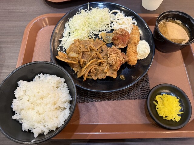 牛肉食堂 勝っちゃん - 中ふ頭/食堂 | 食べログ