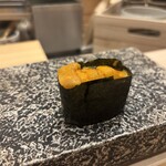 鮨 赫 sushi aka Tokyo - 雲丹