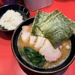 横浜ラーメン 真砂家 - 