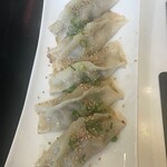 クレイジー餃子 - なんでトルコやねん?とつっこみを入れる牛肉あんのトルコ焼き餃子580牛くささがこうばしい