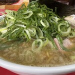 日の出商店 - チャーシューそば大盛り