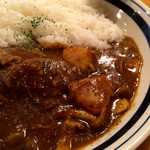 カレーと珈琲の店 ぽから - ◯◯はトッピングを2種類選んでオーダー（煮込みハンバーグと◯◯カレー）