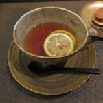 日本料理 TOBIUME - 今回は紅茶をいただきました