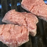 板前焼肉 英 - タンもと　メチャクチャ柔らかくて美味しい