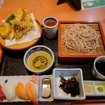 皿そば文楽 - 料理写真: