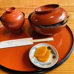 うなぎの美鶴 - 蓋を開ける前