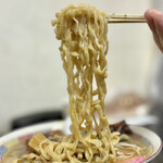 らー麺　Do・Ni・Bo - ビロビロ太麺をリフトUP⤴️