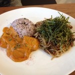 和風ペペロンチーノとバターチキンカレー