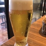 レ クアトロ スタジオーニ - スーパードライ（３３０ｍＬグラス）：６５０円（平日、ランチ）