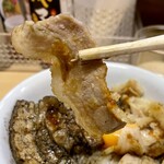 豚マニア丼 稲田屋 サン - 豚マニア丼 小 アップ2