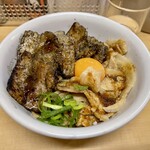 豚マニア丼 稲田屋 サン - 豚マニア丼 小
