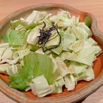 炭火と串焼きと肴 原価酒場 イロ鶏ドリ - 無限キャベツ