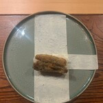 明寂 - ししゃも寿司　薄焼き卵で巻きます！