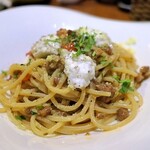 イルクオーレ ピアットスズキ - イベリコ豚のラグーとブラッティーナチーズのキタッラ