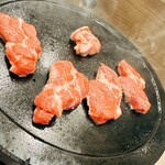 ジンギスカン×厚岸牡蠣  ラムグチカズヤ - ラムチャック食べ比べ