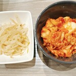 ジンギスカン×厚岸牡蠣  ラムグチカズヤ - ナムルとキムチ