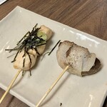 まさや - ささみわさび串209円、しいたけ豚巻串231円