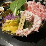 島豚・石焼 燦 - 