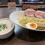 あいつのラーメン かたぐるま 本店 - 