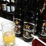 魚住酒店 - サッポロ黒ラベルを小ジョッキでいただきます