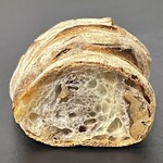 ベッカライ・ブロートハイム - 2025.11.29 (土)    パン　オゥ　ルヴァン　ノア　429円（税込）