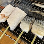はじめや - ハラス串1本290円、トロサバ串1本290円