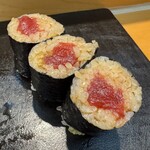 すし寳来 - 鉄火巻（半本）