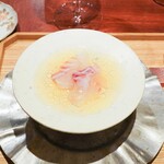 イタリア料理 今井 - 兵庫県明石浦産、魚つる一の明石抜群締めの真鯛、昆布の潮汁とオリーブオイル&微量の醤油