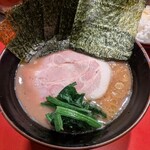 横浜ラーメン 斎藤家 根岸店 - 