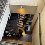 ごはんや一芯 - 階段の下