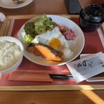 ロイヤルホスト 宝塚店 - 