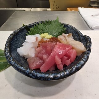 立食い寿司 根室花まる_0