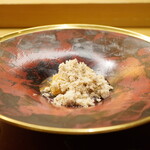 美会 - ●プラーラードガオラッド
      甘鯛（豊後水道）、発酵唐辛子と白菜、栗（小布施）
      出汁ソースには半年発酵させた唐辛子、添えた白菜も半年発酵。