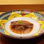 美会 - ●オップウンセン
      焼いたフカヒレと春雨にもフカヒレを和えてあります。