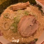 濃厚とんこつラーメン だるま一家 府中分店 - 