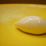 美会 - 対馬で野生となる日本ミツバチから獲れた希少な蜂蜜。その上質で綺麗な甘みで〆。