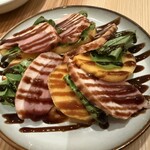 tento - 鴨と柿のカプレーゼ風。これ、下に柿ピューレが敷いてあって、しっかりと手が込んでるし美味しい！