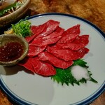 酒と飯 イチゾウ - ハツ刺し