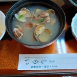 民宿しらい - 朝食のあさりの味噌汁