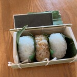 明寂 - お土産　土鍋ご飯のおむすび