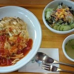 森 - 森のかくれんぼピラフ(880円)  見た目はオムライスです