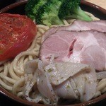 麺屋一燈 - カニトマトつけ麺（麺、トッピング）