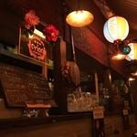 沖縄居酒屋 香の帆 - 三線もご自由に弾いてみて下さい！