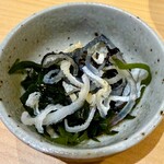 根岸家 - お通し:ふぐ皮