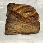 331374013 - 信州食べごろりんごのアップルパイ シナノゴールド 520円